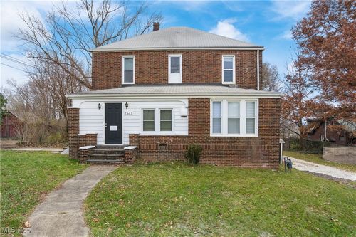 2823 Columbus Rd Ne, Canton, OH, 44705-3936 | Card Image