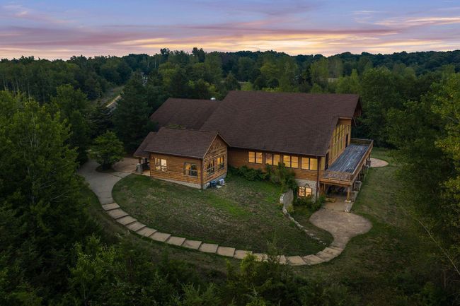 Opportunity to create the space of your dreams | Image 9