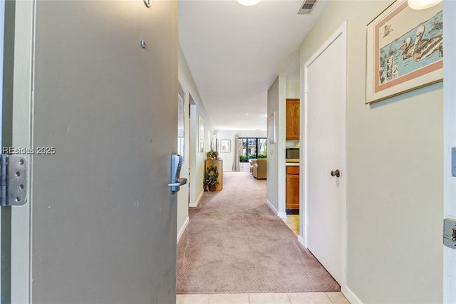 19 Springwood Villas Foyer | Image 4