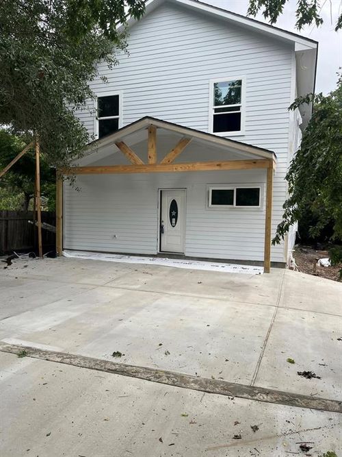 201 Davis St, Bryan, TX, 77801-2516 | Card Image