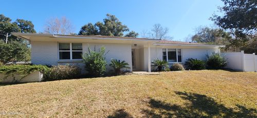 2100 Lafitte St, Ocean Springs, MS, 39564-5021 | Card Image