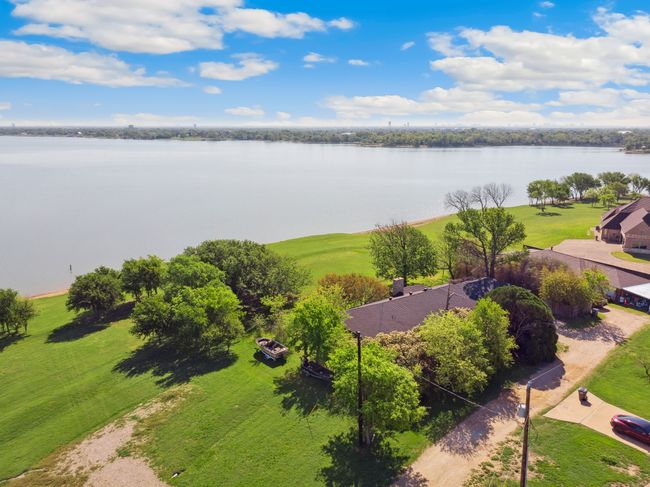 Bird's eye view with a water view | Image 5