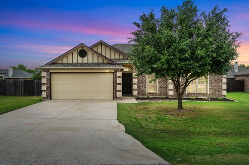 106 Poinsetta Dr, Palmer, TX, 75152-8259 | Card Image