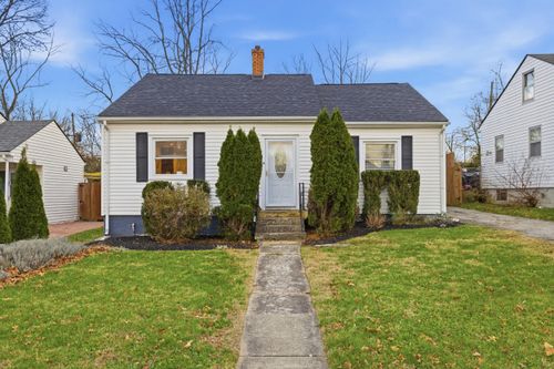 1104 Oak Hill Dr, Lexington, KY, 40505-3322 | Card Image