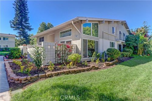 b- Avenida Carmel, Laguna Woods, CA, 92637 | Card Image