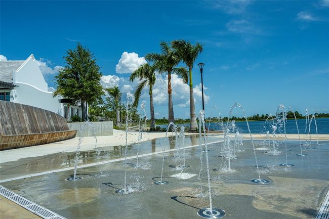 Downton Wellen Splash Pad | Image 83