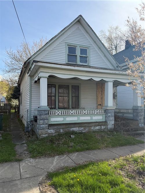 703 Perry St, Buffalo, NY, 14210-1425 | Card Image