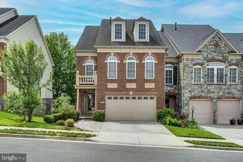 47639 Paulsen Sq, STERLING, VA, 20165-5193 | Card Image