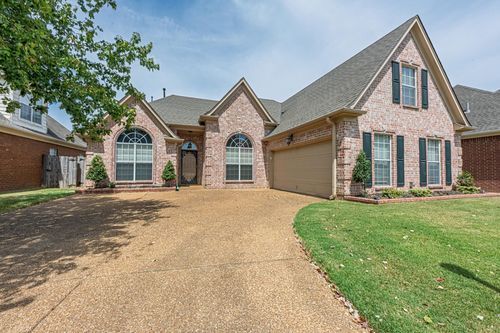 10538 Ashglen Cir N, Collierville, TN, 38017-3493 | Card Image