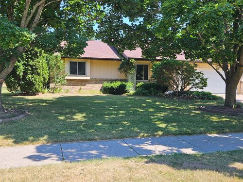 141 Ida Red Ave, Sparta, MI, 49345-1715 | Card Image