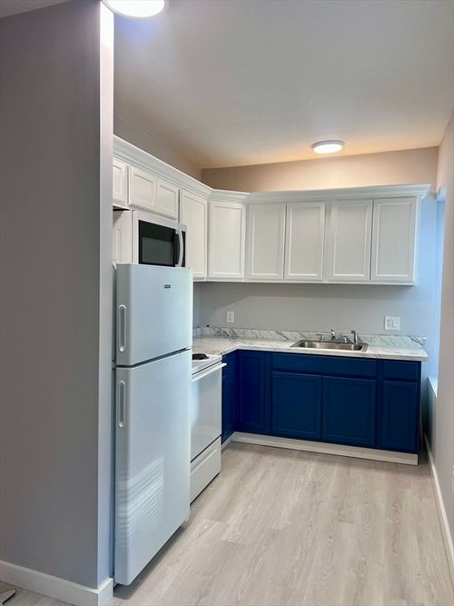 apt-2-56 Johnson St, Lynn, MA, 01902-4145 | Card Image