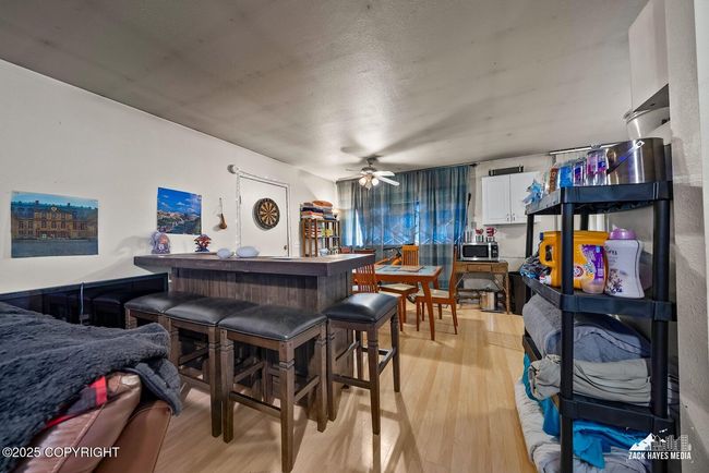 Unit 1 dining | Image 9