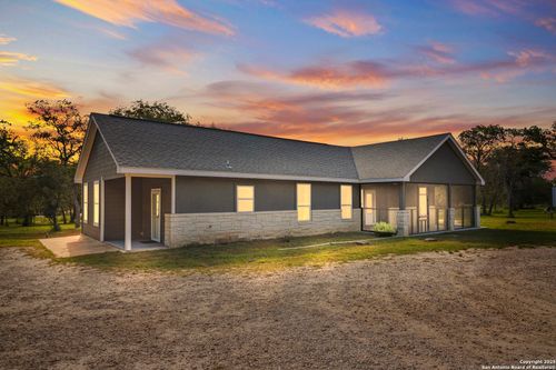 281 Wood Valley Dr, Adkins, TX, 78101-2752 | Card Image