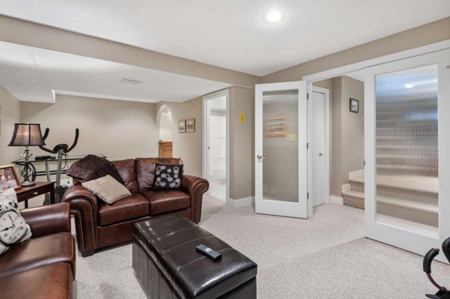 1251 Deer River Circle Se, Home with 4 bedrooms, 3 bathrooms and 2 parking in Calgary AB | Image 29