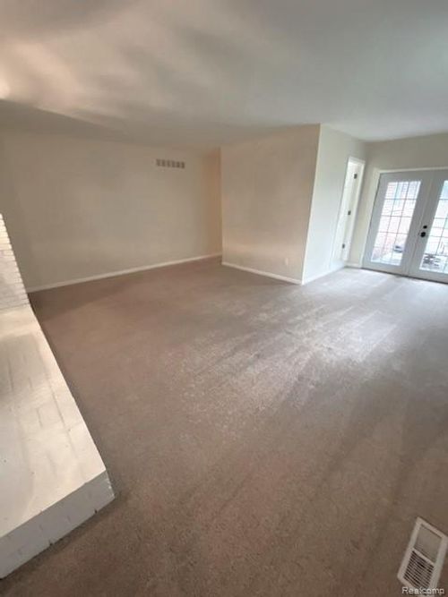 24767 Joseph, Novi, MI, 48375-2827 | Card Image