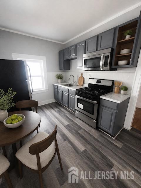 Residential Lease in Newark 5
