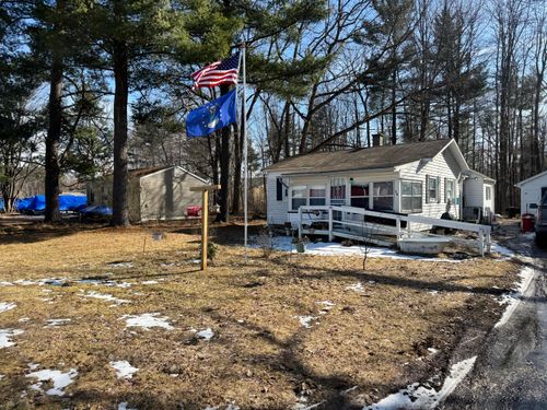 78 John St, Newaygo, MI, 49337-8453 | Card Image