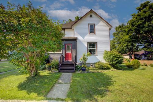90 Alfred St E, Huron, ON, N0G2W0 | Card Image