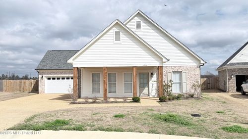6712 Mayberry Ln, Southaven, MS, 38672-1105 | Card Image