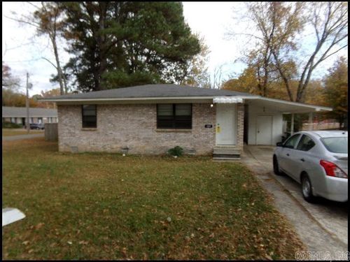 107 S Holly St, Beebe, AR, 72012-3505 | Card Image