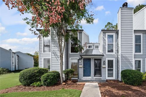 1039 Riverbend Club Dr Se, Atlanta, GA, 30339-2804 | Card Image