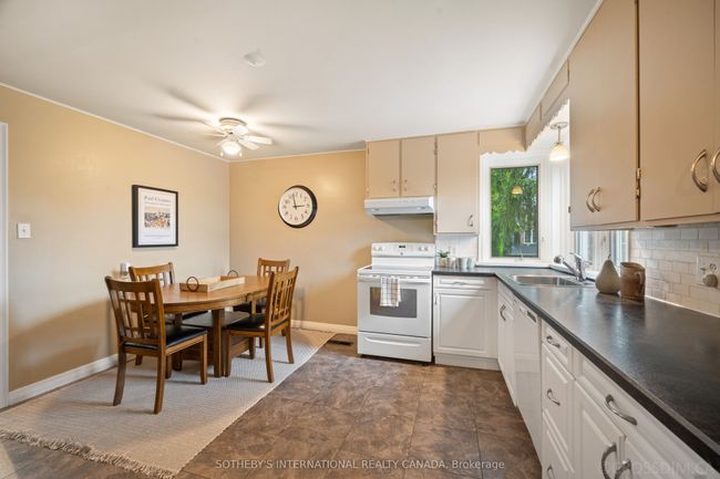 836081 4 Th Line, House other with 6 bedrooms, 3 bathrooms and 10 parking in Mulmur ON | Image 6