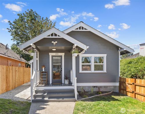 1301 Walter St, Mount Vernon, WA, 98273-4850 | Card Image