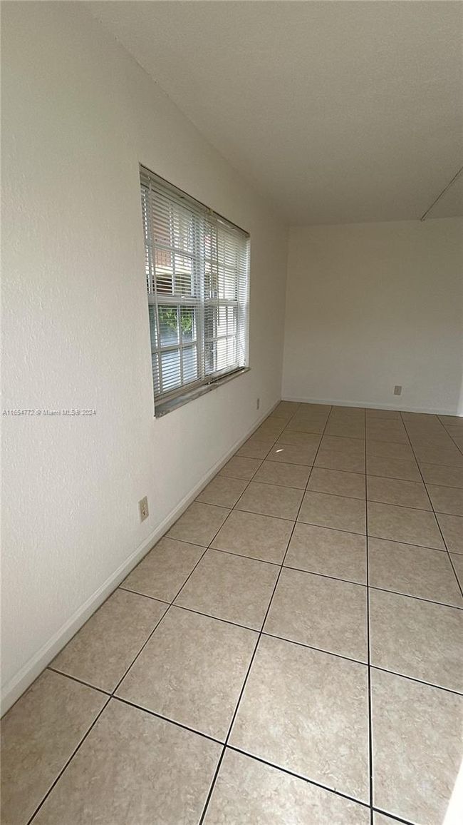 APT-2 - 978 Sw 10 Th Dr, Condo with 1 bedrooms, 1 bathrooms and null parking in Pompano Beach FL | Image 4