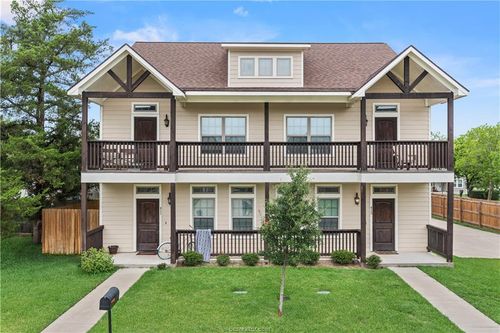 411 Ash Street, College Station, TX, 77840 | Card Image