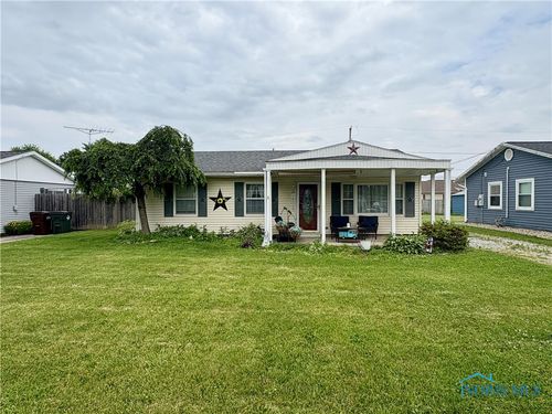 43 Longfellow Dr, Tiffin, OH, 44883-3817 | Card Image