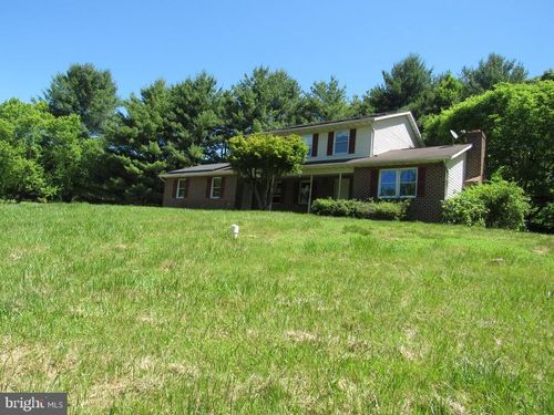 681 Hook Rd, WESTMINSTER, MD, 21157-7220 | Card Image