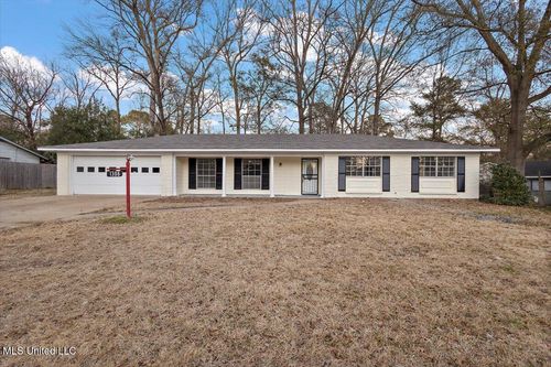 1308 Wooddell Dr, Jackson, MS, 39212-2608 | Card Image