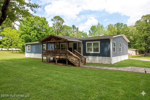 116 Lake Stephens Rd, Canton, MS, 39046-9609 | Card Image