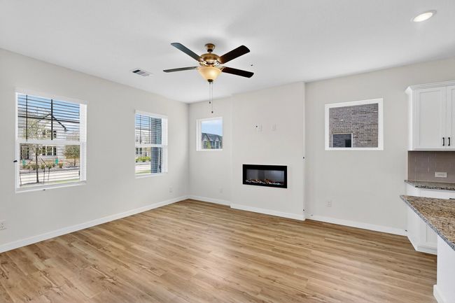 1812 Summer Aura, House other with 3 bedrooms, 3 bathrooms and null parking in Mesquite TX | Image 6
