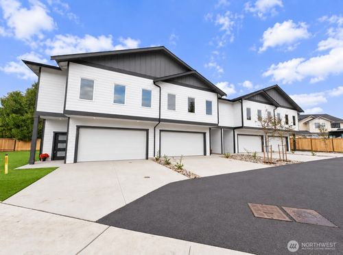 7919 Jensen Farm Ln, Arlington, WA, 98223-4618 | Card Image