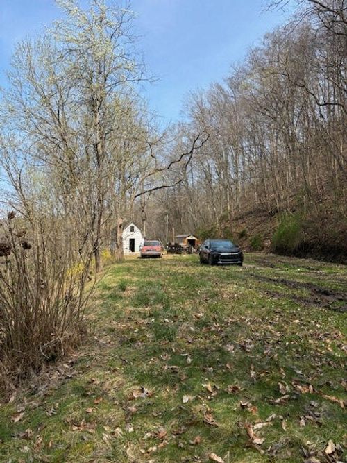 00 Robinson Hollow Rd, Martin, KY, 41649 | Card Image