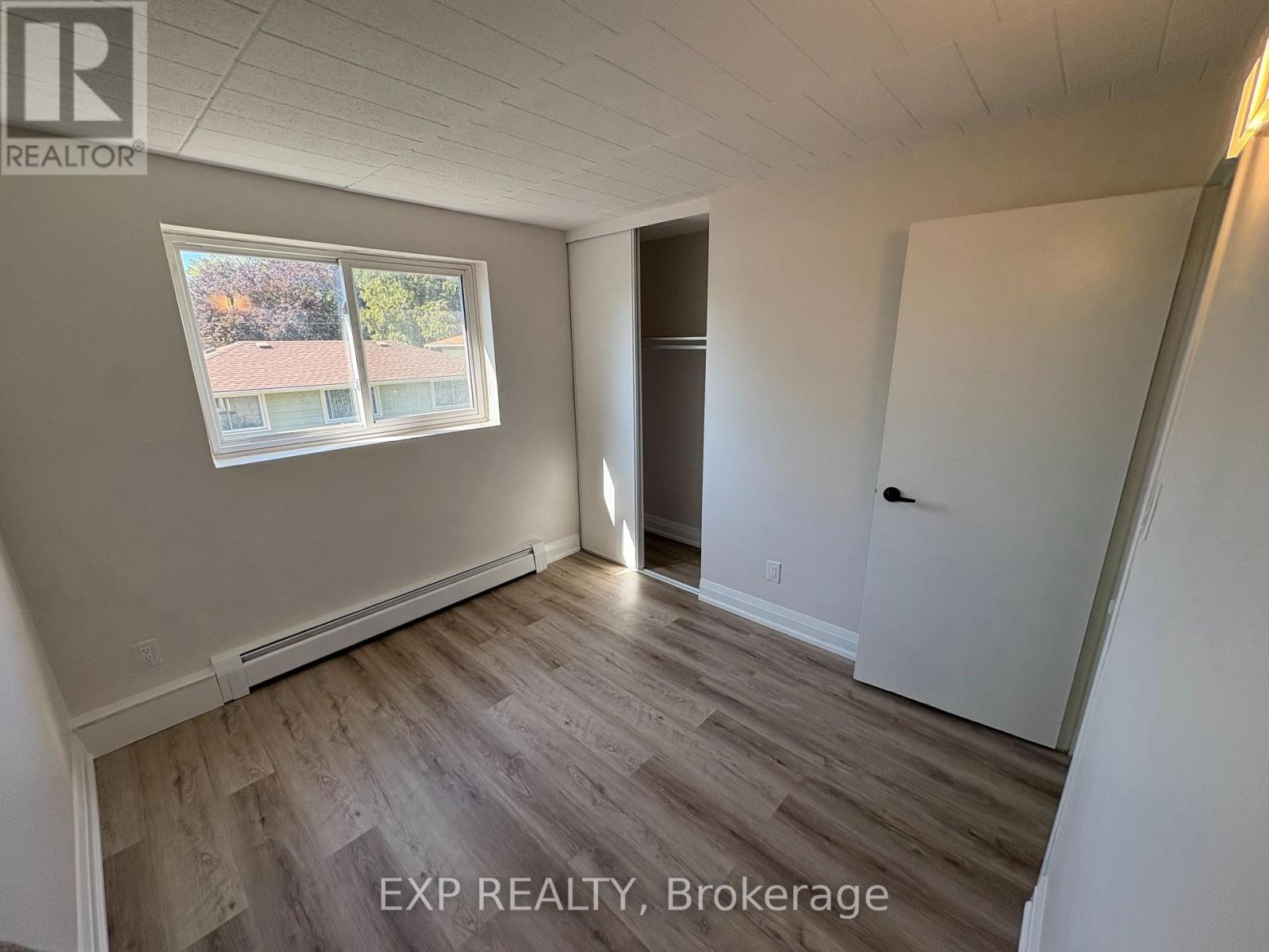 Residential Lease in Niagara Falls (Downtown) 2