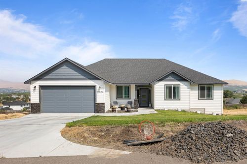 21004 E Plum Pl, Benton City, WA, 99320-7003 | Card Image