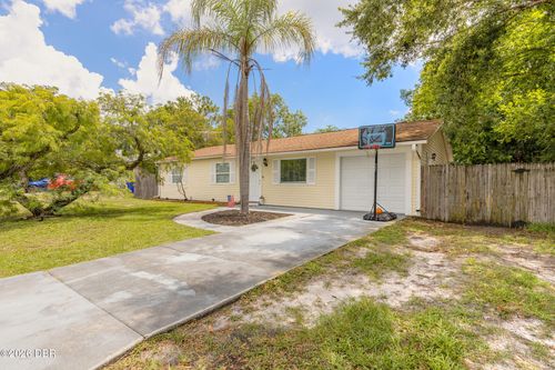 3223 Umbrella Tree Dr, Edgewater, FL, 32141-6518 | Card Image