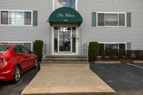 apt-1-191 Glasgow St, Fall River, MA, 02721-5026 | Card Image