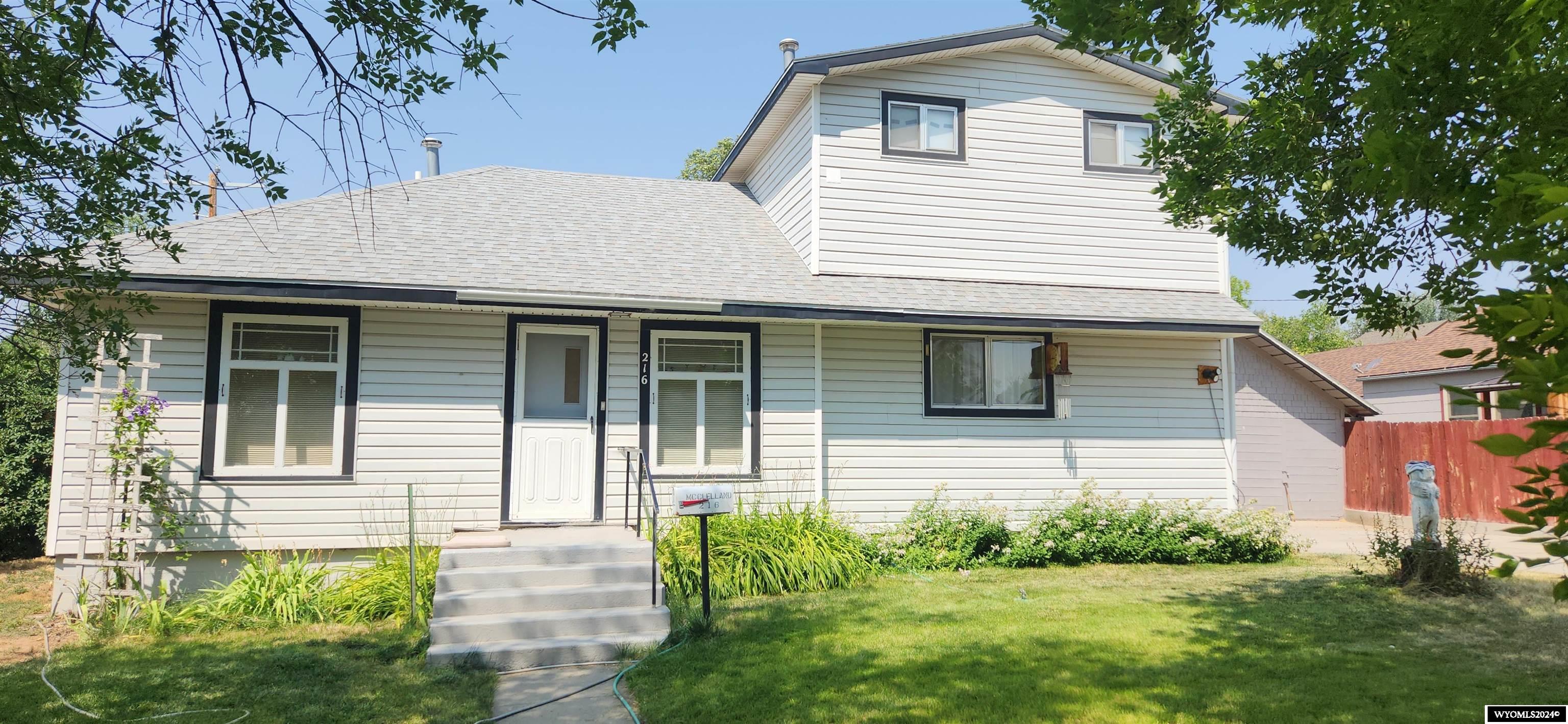 7th St, Thermopolis, WY 82443