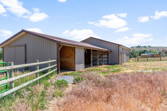 970 S Shoshone Loop, House other with 3 bedrooms, 3 bathrooms and null parking in Hamilton MT | Image 49
