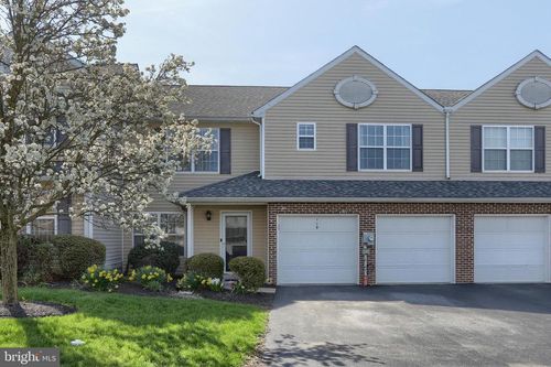 119 Merlin Dr, HUMMELSTOWN, PA, 17036-8842 | Card Image