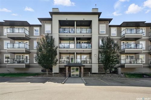 5202-110 Willis Crescent, Saskatoon, SK, S7T0N5 | Card Image
