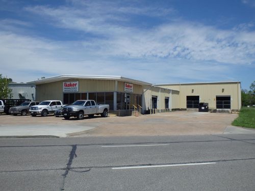 3500 E Parkway St, Groves, TX, 77619-4521 | Card Image