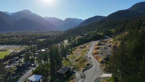 8218 Merlot Peak Dr, Pemberton, BC, V0N2L3 | Card Image