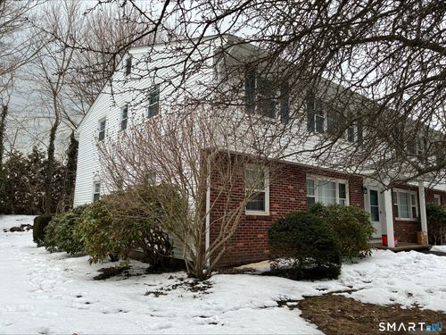 apt-2-26 College Street, Clinton, CT, 06413 | Card Image