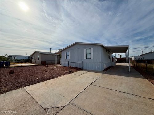 230 Shoshone Ln, Henderson, NV, 89015-5525 | Card Image