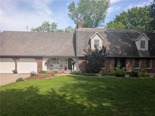 106 Walnut Dr, Carrollton, MO, 64633-1376 | Card Image
