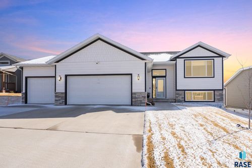 300 S Tumble Creek Ave, Sioux Falls, SD, 57110-6789 | Card Image